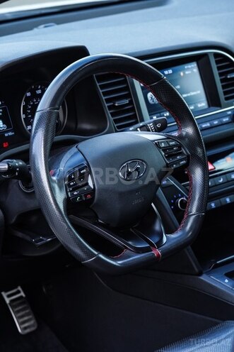 Hyundai Elantra 2018, 106,217 km - 1.6 l - Şəki