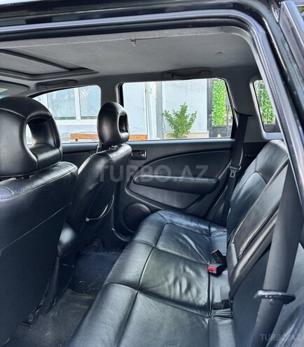 Mitsubishi Outlander 2003, 168,000 km - 2.4 l - Quba