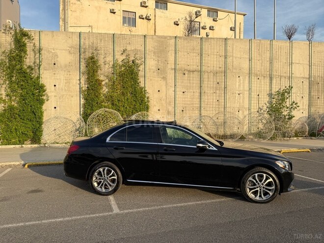 Mercedes C 300 4MATIC 2015, 183,656 km - 2.0 l - Bakı