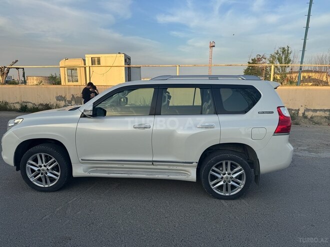 Toyota Land Cruiser Prado 2013, 111,155 km - 2.7 л - Bakı