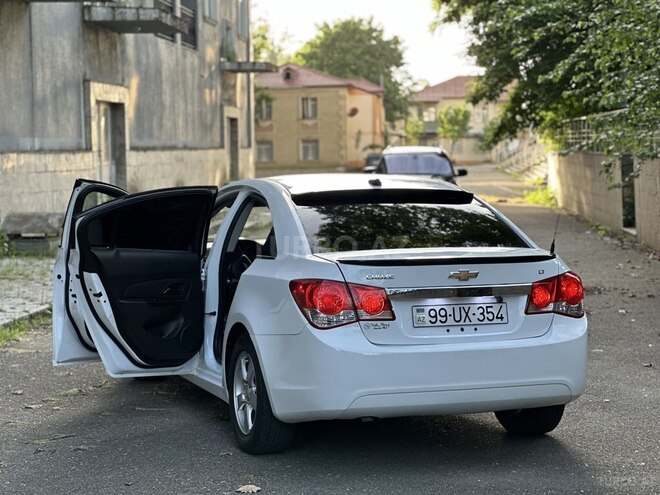 Chevrolet Cruze 2014, 240,000 km - 1.4 l - İsmayıllı