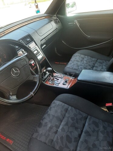 Mercedes C 200 2000, 210,000 km - 2.0 l - Bakı
