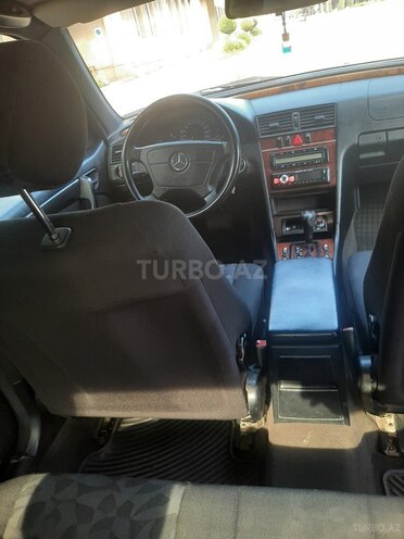 Mercedes C 200 2000, 210,000 km - 2.0 l - Bakı