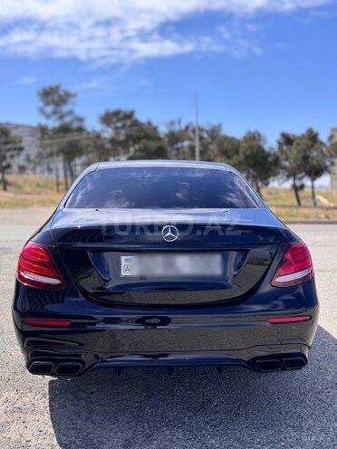 Mercedes E 220 d 2017, 201,000 km - 2.0 l - Bakı