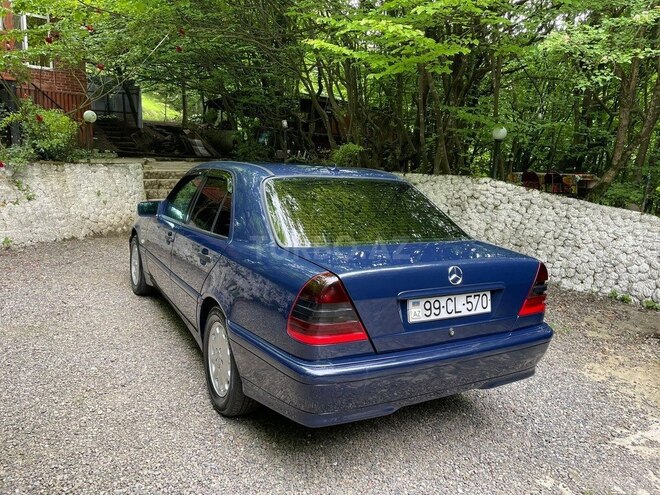 Mercedes C 220 d 1999, 263,000 km - 2.2 l - Bakı