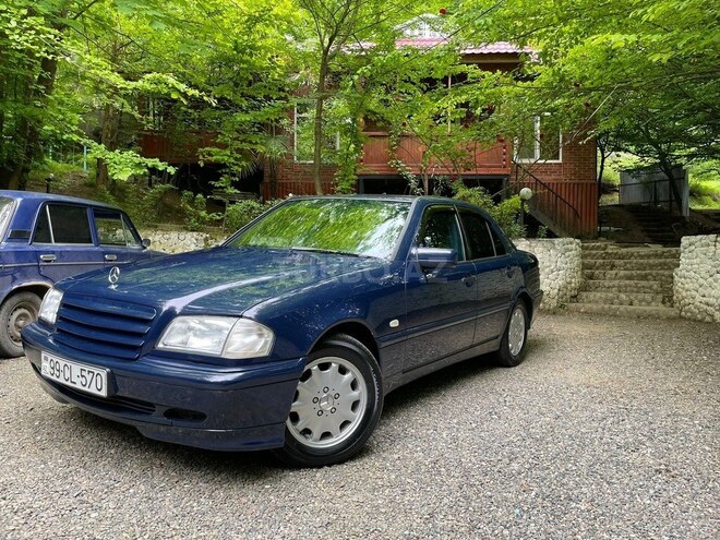 Mercedes C 220 d 1999, 263,000 km - 2.2 l - Bakı