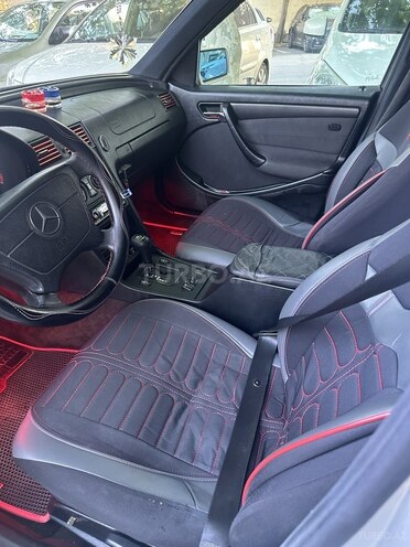 Mercedes C 180-6