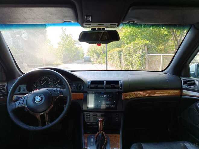 BMW 528 1999, 283,000 km - 2.8 l - Bakı
