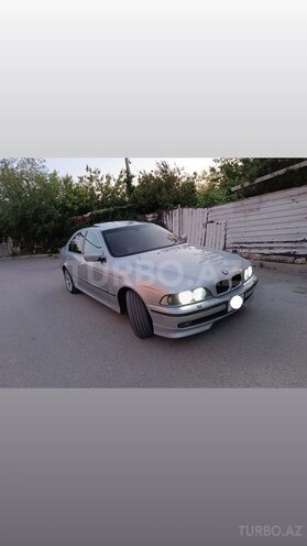 BMW 528 1999, 283,000 km - 2.8 l - Bakı