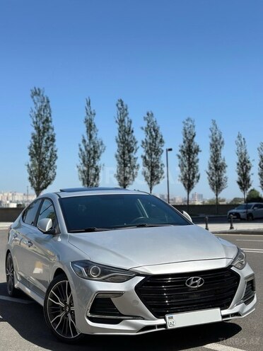 Hyundai Elantra 2018, 42,500 km - 1.6 l - Bakı