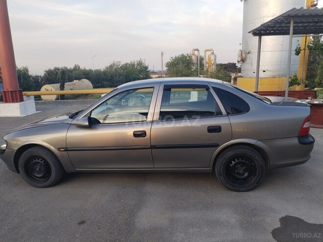 Opel Vectra 1996, 177,872 km - 1.6 l - Bakı