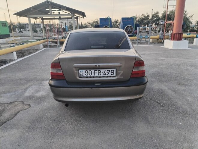 Opel Vectra 1996, 177,872 km - 1.6 l - Bakı