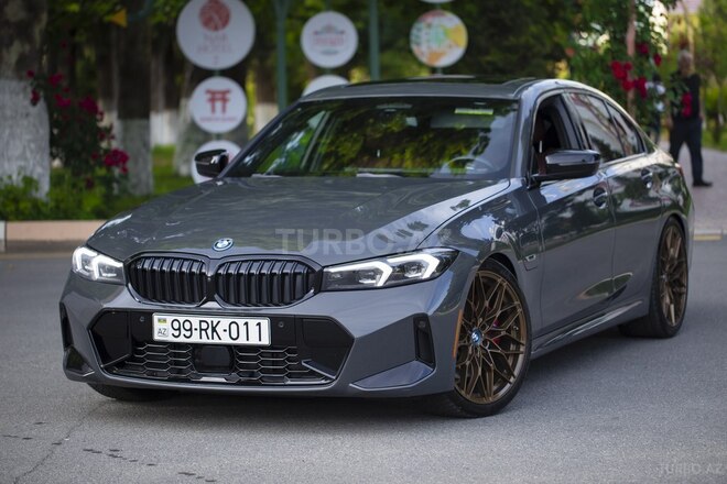 BMW 330e-3