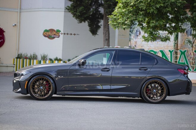 BMW 330e-4