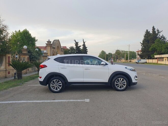 Hyundai Tucson 2015, 144,000 km - 1.7 l - Bakı