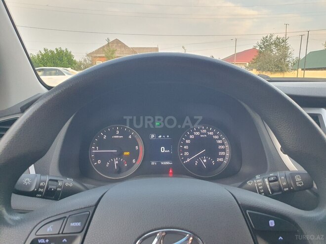 Hyundai Tucson 2015, 144,000 km - 1.7 l - Bakı