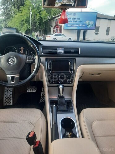 Volkswagen Passat 2014, 242,000 km - 1.8 l - Ağdaş
