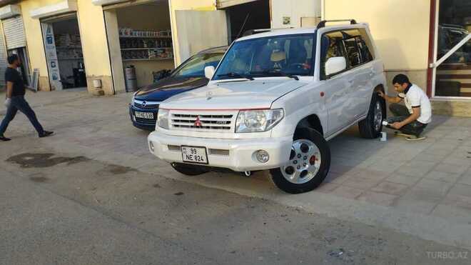 Mitsubishi Pajero io 1999, 300,000 km - 1.8 l - Şirvan
