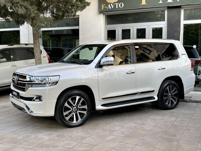 Toyota Land Cruiser-4