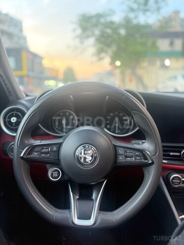 Alfa Romeo Giulia 2020, 73,000 km - 2.0 l - Bakı