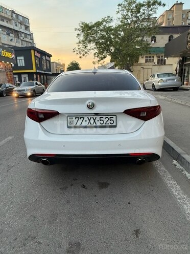 Alfa Romeo Giulia 2020, 73,000 km - 2.0 l - Bakı