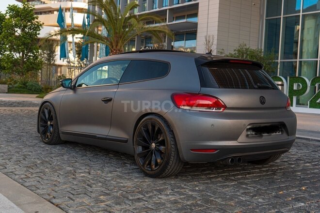 Volkswagen Scirocco-8