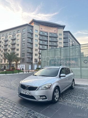 Kia Ceed 2010, 312,000 km - 1.6 л - Bakı