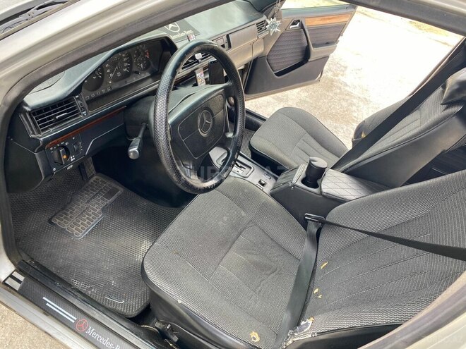 Mercedes E 220 1993, 125,000 km - 2.2 л - Bakı