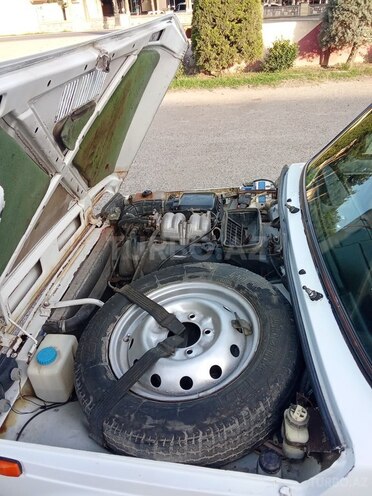 LADA (VAZ) Niva 2005, 300,000 km - 1.7 l - Salyan