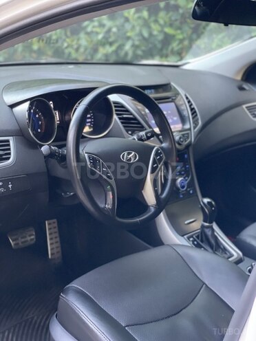 Hyundai Elantra 2015, 190,000 km - 1.8 l - Bakı