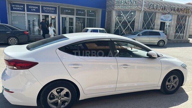 Hyundai Avante 2016, 223,000 km - 1.6 l - Bakı