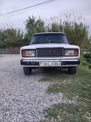 LADA (VAZ) 2107 2003, 98,000 km - 1.6 л - Ucar