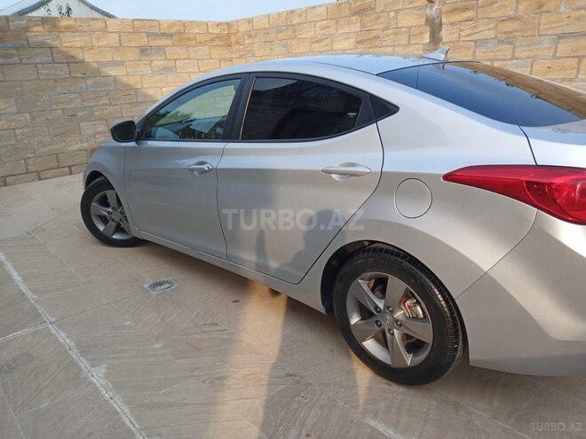 Hyundai Elantra 2011, 260,000 km - 1.8 l - Tovuz