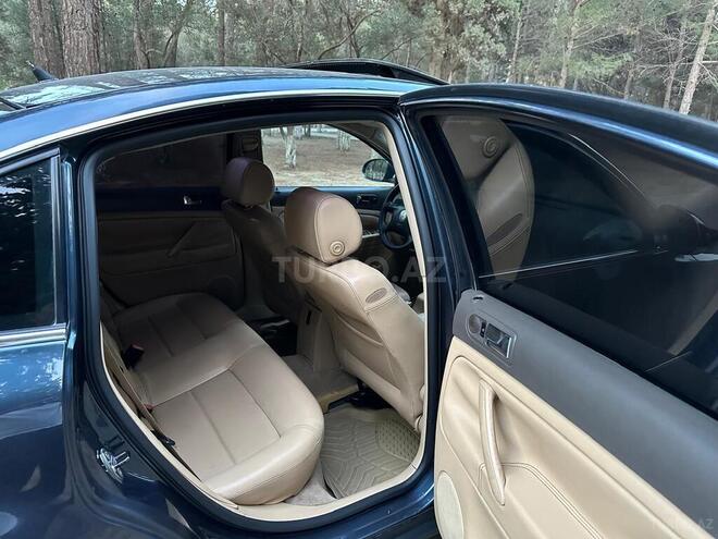 Volkswagen Passat 2004, 299,000 km - 1.8 л - Sumqayıt