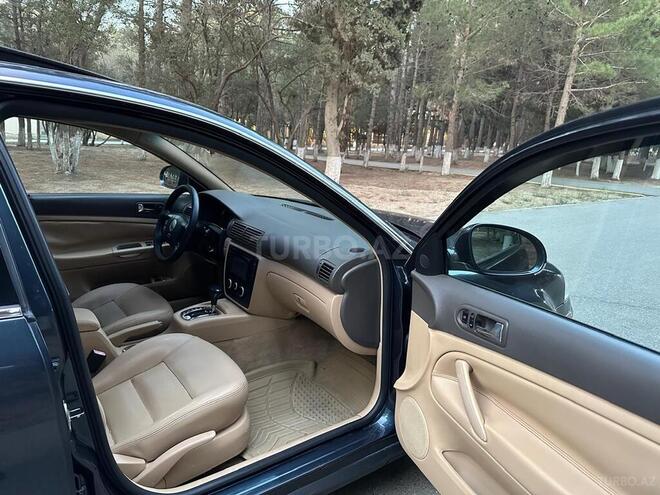 Volkswagen Passat 2004, 299,000 km - 1.8 л - Sumqayıt
