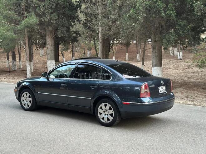 Volkswagen Passat 2004, 299,000 km - 1.8 л - Sumqayıt