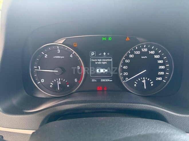 Hyundai Avante 2018, 206,000 km - 1.6 l - Bakı
