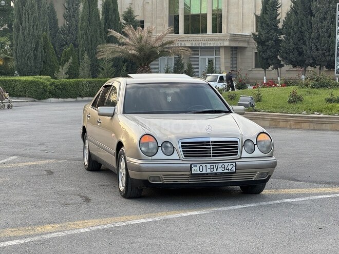 Mercedes E 230 1996, 325,000 km - 2.3 l - Sumqayıt