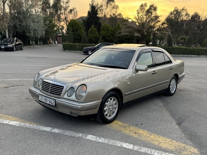 Mercedes E 230 1996, 325,000 km - 2.3 l - Sumqayıt