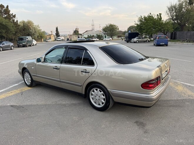 Mercedes E 230 1996, 325,000 km - 2.3 l - Sumqayıt