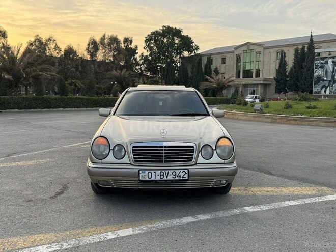 Mercedes E 230 1996, 325,000 km - 2.3 l - Sumqayıt
