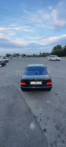 Mercedes C 240 1999, 364,225 km - 2.4 l - Ucar