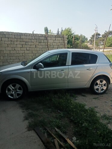 Opel Astra 2009, 183,000 km - 1.4 l - Beyləqan