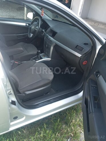 Opel Astra 2009, 183,000 km - 1.4 l - Beyləqan