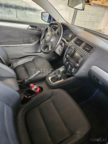 Volkswagen Jetta 2011, 220,000 km - 2.0 l - Bakı