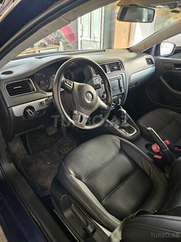 Volkswagen Jetta 2011, 220,000 km - 2.0 l - Bakı