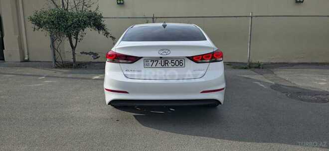 Hyundai Elantra 2018, 114,819 km - 2.0 l - Göyçay