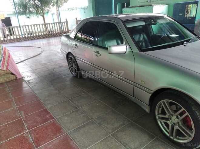 Mercedes C 240 1998, 242,151 km - 2.4 l - İmişli