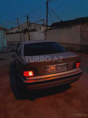 BMW 318 1994, 318,000 km - 1.8 l - Sumqayıt