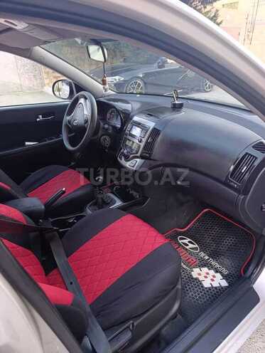 Hyundai i30 2008, 261,800 km - 1.4 l - Bakı